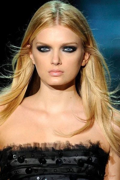 Look 70